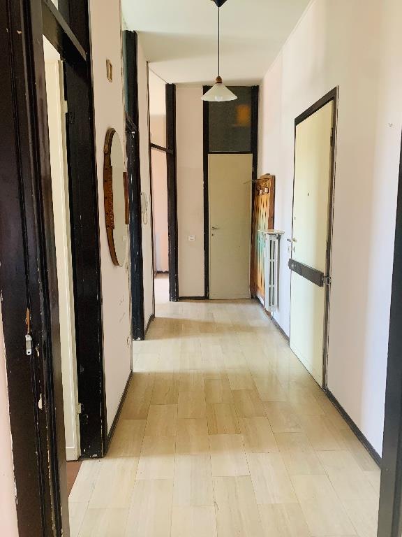 appartamento in vendita a Monza in zona Centro Storico