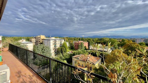 appartamento in vendita a Monza in zona Centro Storico