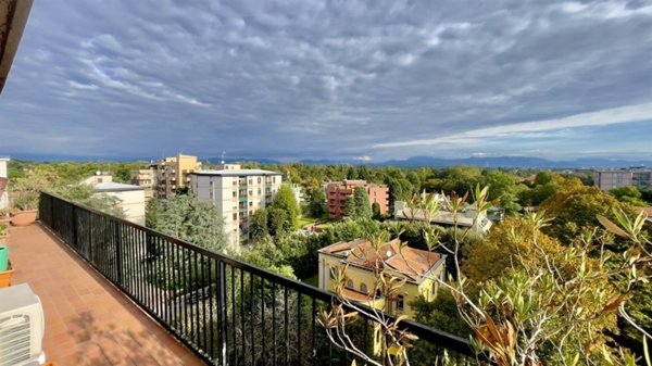 appartamento in vendita a Monza in zona Centro Storico