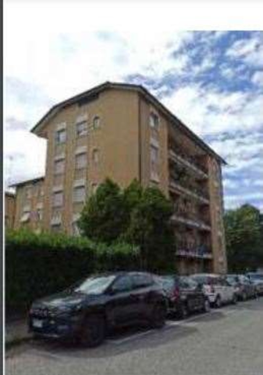 appartamento in vendita a Monza in zona Ospedale San Gerardo