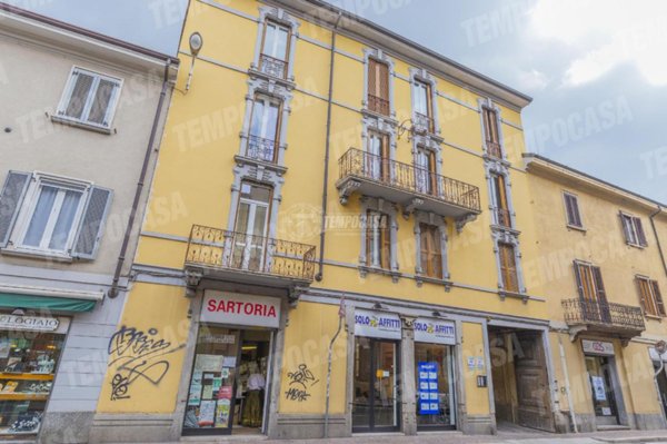 appartamento in vendita a Monza in zona Centro Storico