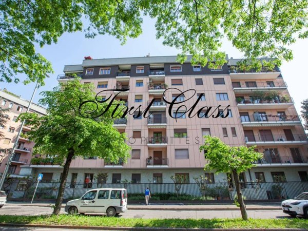 appartamento in vendita a Monza in zona Ospedale San Gerardo