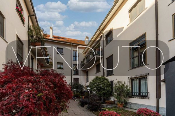 appartamento in vendita a Monza in zona Centro Storico