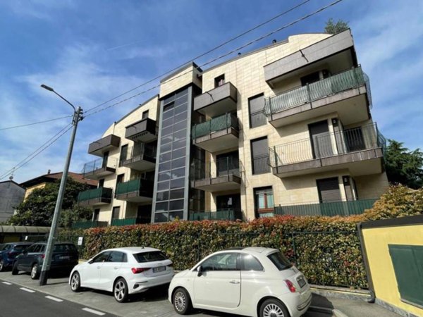 appartamento in vendita a Monza in zona Centro Storico