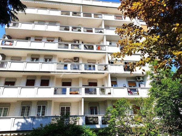 appartamento in vendita a Monza in zona Centro Storico