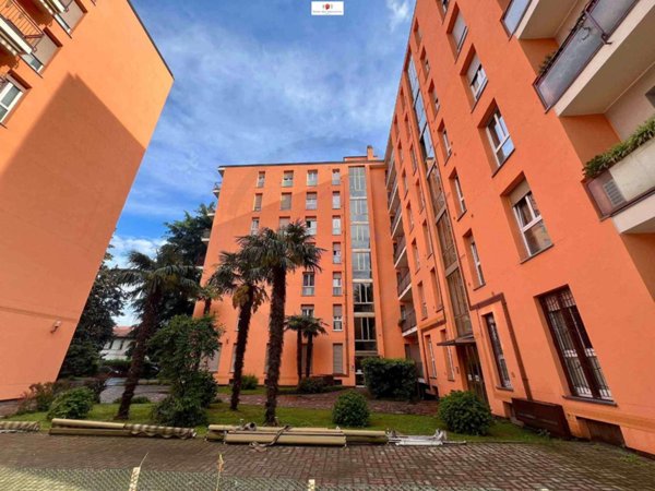 appartamento in vendita a Monza in zona Centro Storico