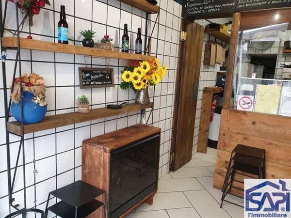 negozio in vendita a Monza