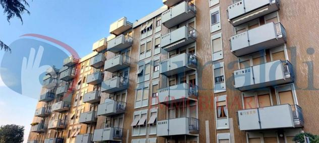 appartamento in vendita a Monza in zona Centro Storico