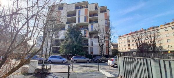 appartamento in vendita a Monza in zona Centro Storico