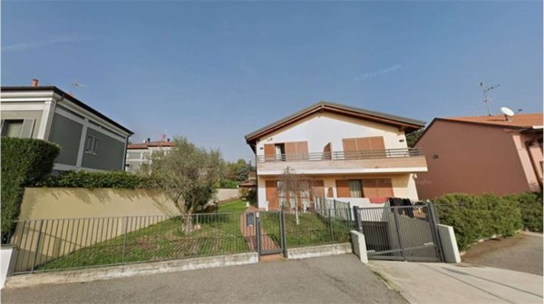 casa indipendente in vendita a Monza
