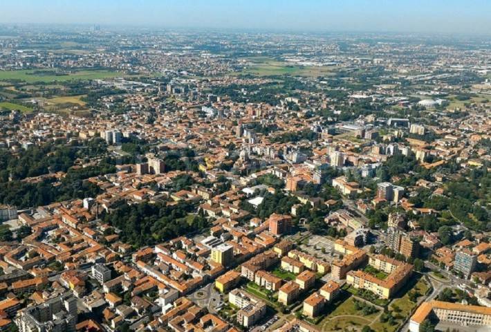 capannone in vendita a Monza