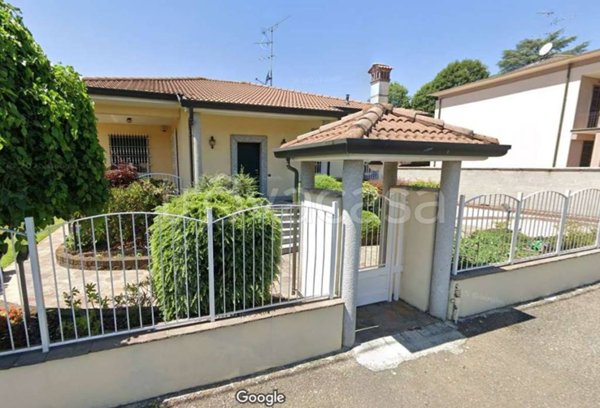 casa indipendente in vendita a Monza