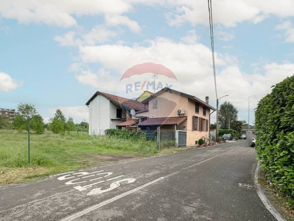casa semindipendente in vendita a Monza in zona Centro Storico
