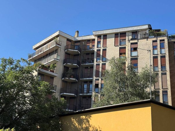 appartamento in vendita a Monza in zona Centro Storico