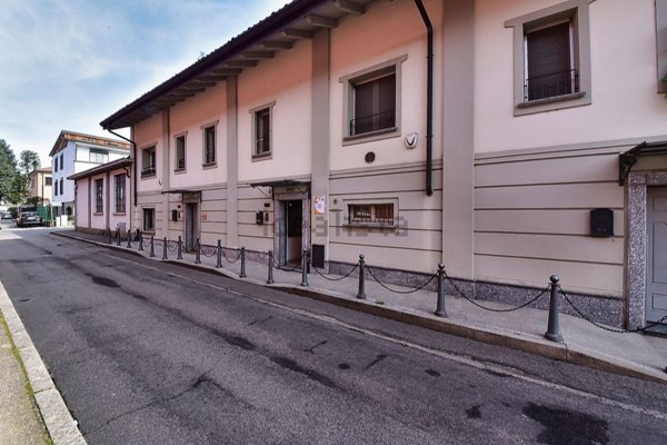 casa indipendente in vendita a Monza in zona Centro Storico