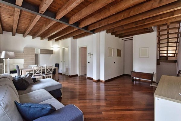 casa indipendente in vendita a Monza in zona Centro Storico