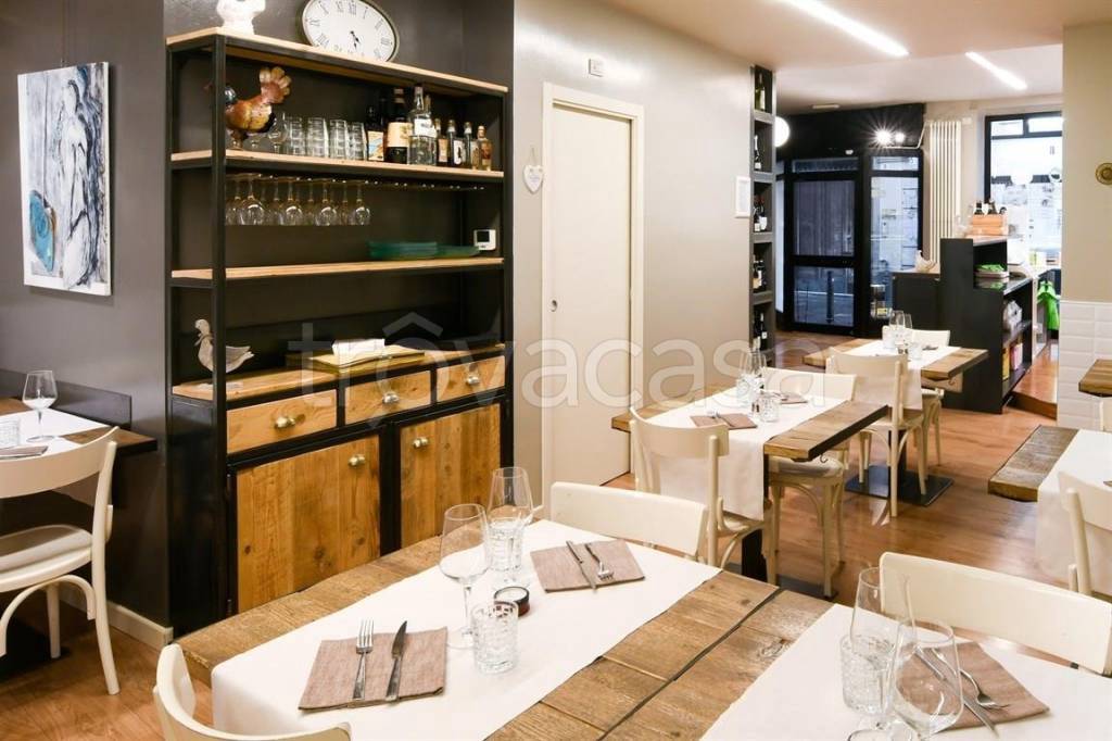 negozio in vendita a Monza