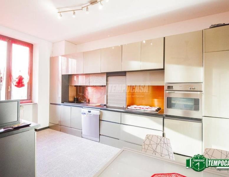 appartamento in vendita a Monza in zona Centro Storico