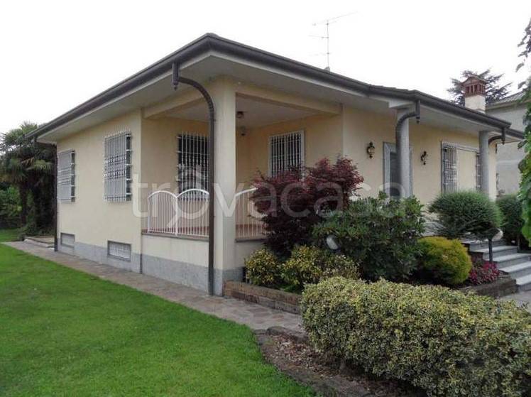 casa indipendente in vendita a Monza