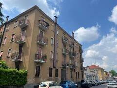 locale di sgombero in vendita a Monza
