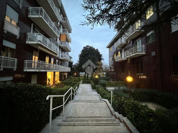 appartamento in vendita a Monza in zona Centro Storico