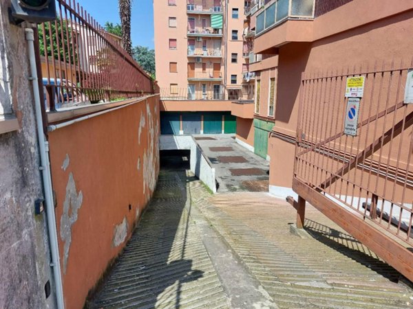 negozio in vendita a Monza