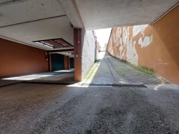 negozio in vendita a Monza