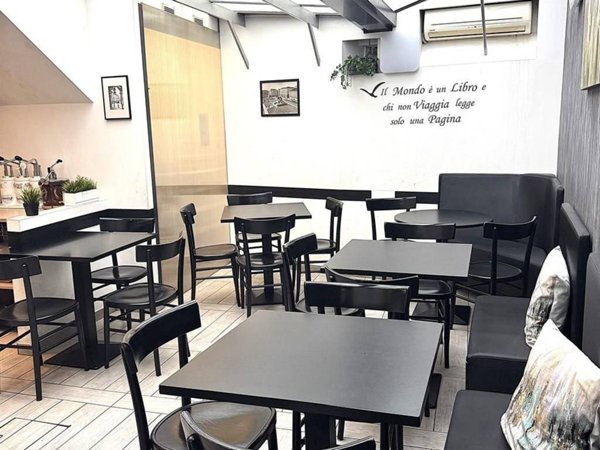 negozio in vendita a Monza in zona Centro Storico