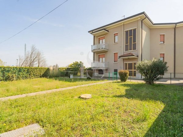 casa indipendente in vendita a Monza