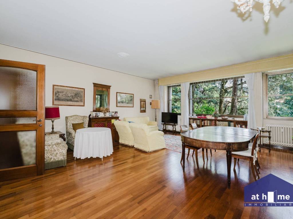 appartamento in vendita a Monza in zona Centro Storico