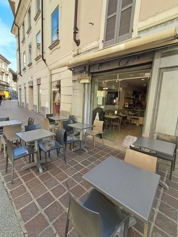 appartamento in vendita a Monza in zona Centro Storico