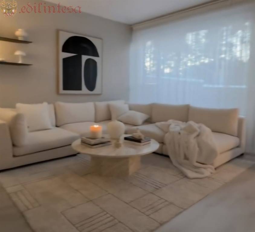 appartamento in vendita a Monza in zona Centro Storico