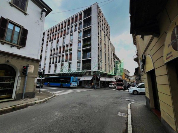 appartamento in vendita a Monza in zona Centro Storico