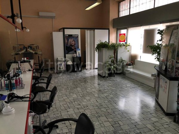 negozio in vendita a Monza