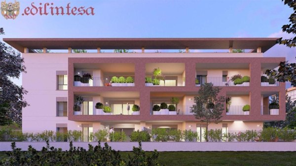 appartamento in vendita a Monza in zona Centro Storico