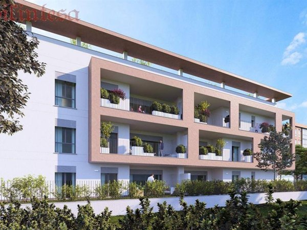appartamento in vendita a Monza in zona Centro Storico