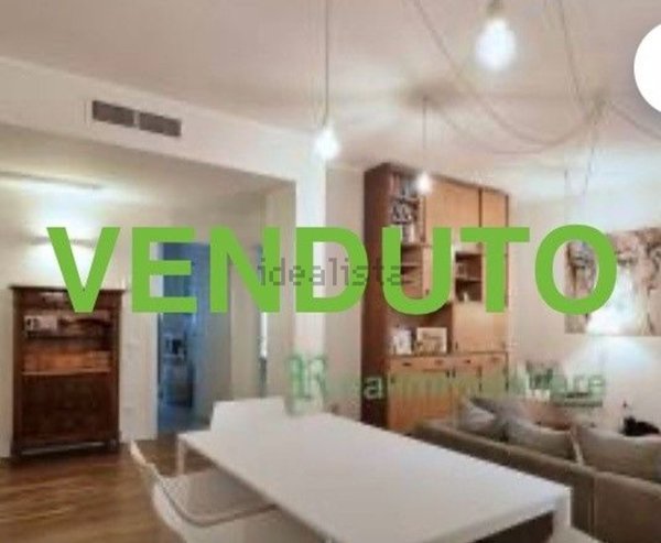 appartamento in vendita a Monza in zona Centro Storico