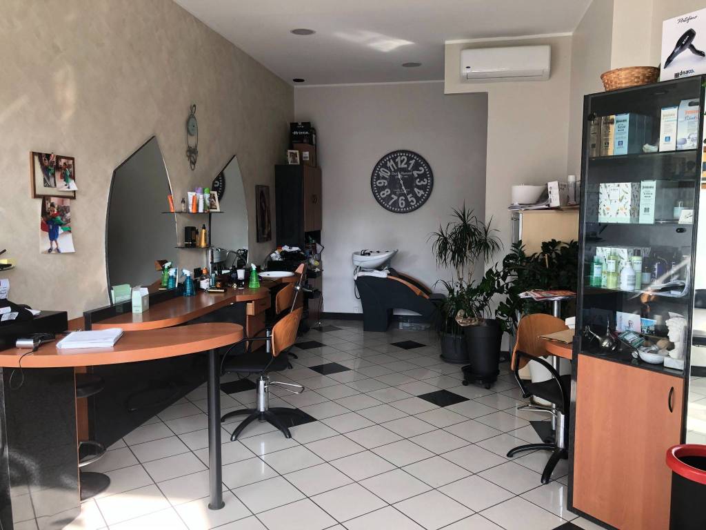 negozio in vendita a Monza