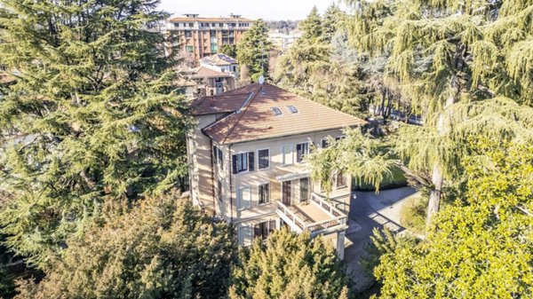 casa indipendente in vendita a Monza