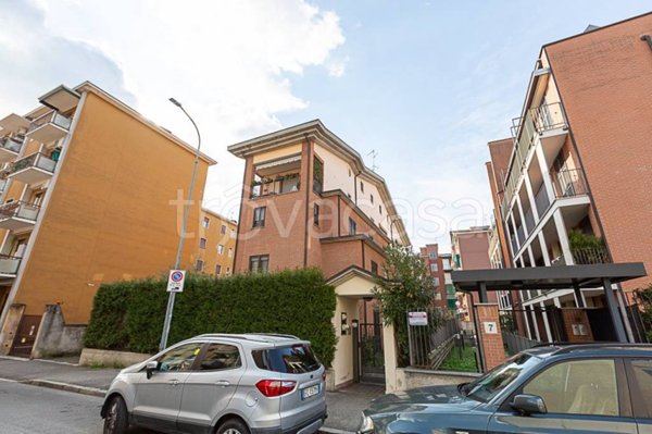 appartamento in vendita a Monza in zona Ospedale San Gerardo