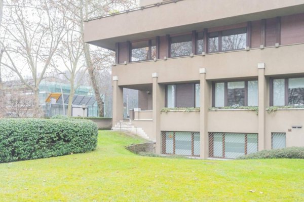 appartamento in vendita a Monza in zona Centro Storico