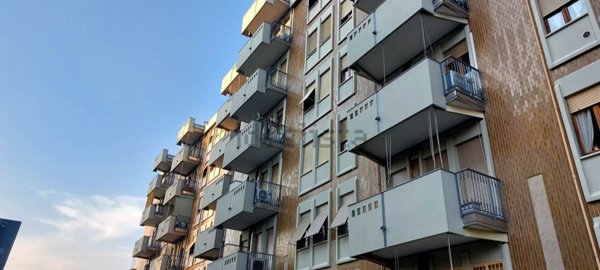 appartamento in vendita a Monza in zona Centro Storico
