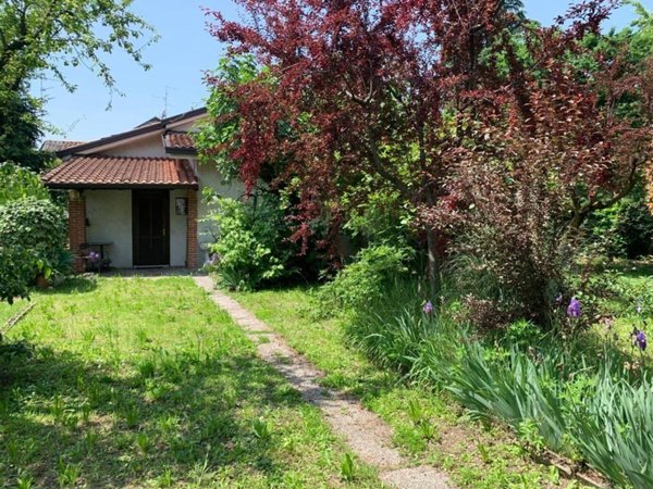 casa indipendente in vendita a Monza