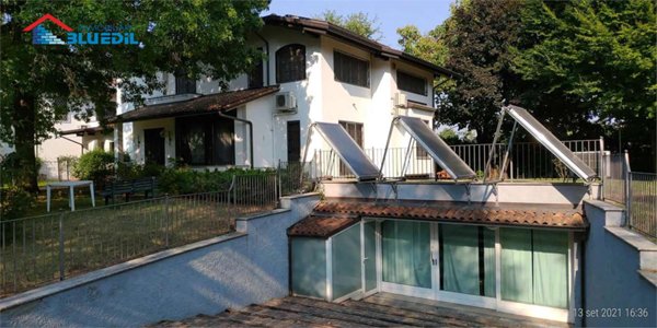 casa indipendente in vendita a Monza
