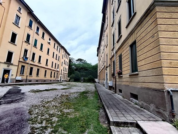 appartamento in vendita a Monza in zona Centro Storico