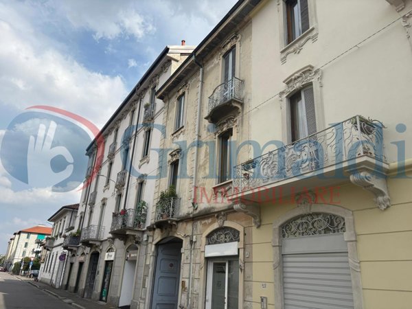 appartamento in vendita a Monza in zona Centro Storico