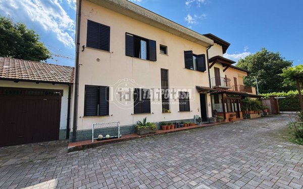casa indipendente in vendita a Monza