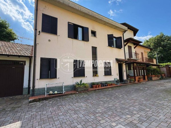 casa indipendente in vendita a Monza