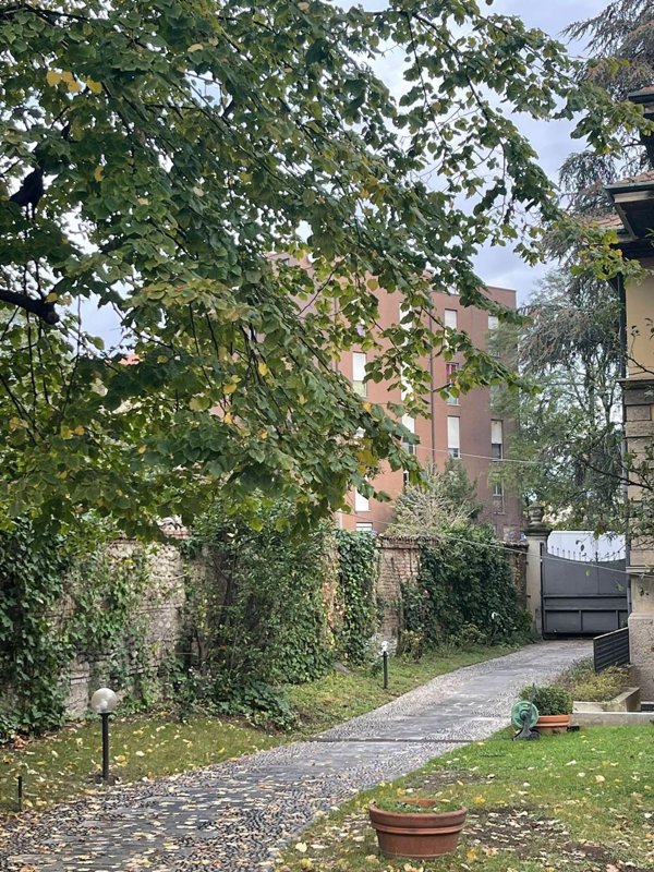 casa indipendente in vendita a Monza
