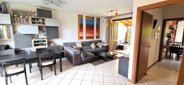 casa indipendente in vendita a Monza